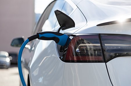 Shifting to Off-Peak Electric Vehicle Charging to Save Billions