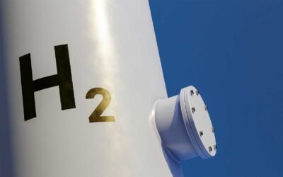 Decarbonization of the Ammonia Industry: Key Path to Green Hydrogen Production