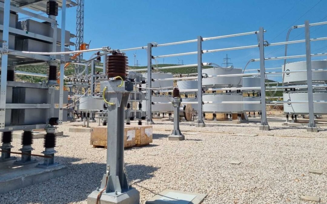 Powering the Future: How FACTS Devices are Paving the Way for Australia’s Renewable Energy Goals